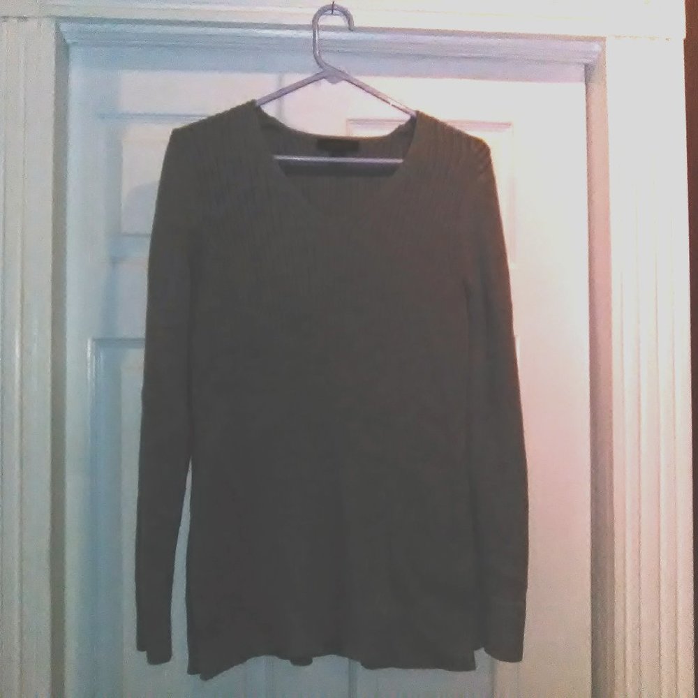 Ann Taylor Lite Grey Sweater Long Sleeve